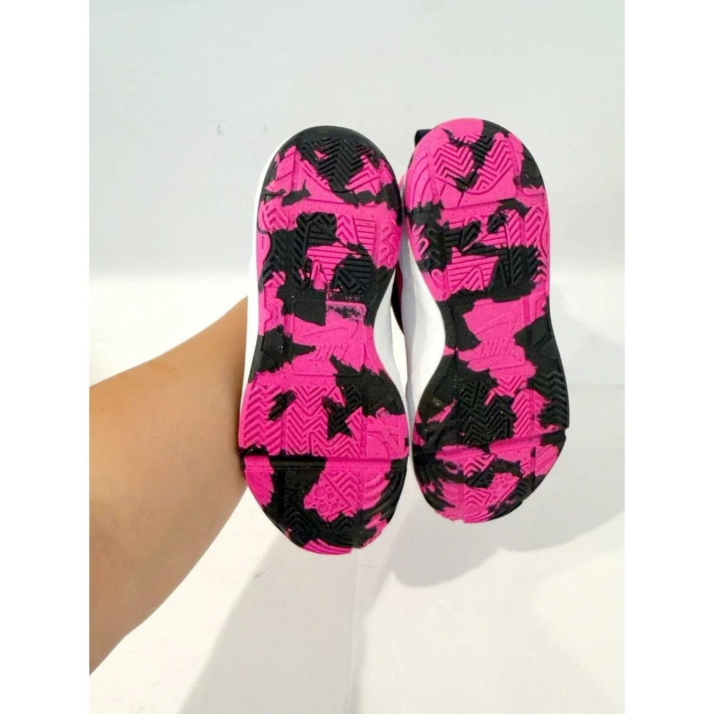 Nike Team Hustle Girls 3y Kids' Basketball Shoes NWT Slip On School Preppy